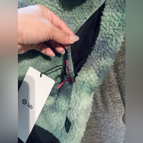 Brand new Lululemon Jacket - Picture 10 of 15